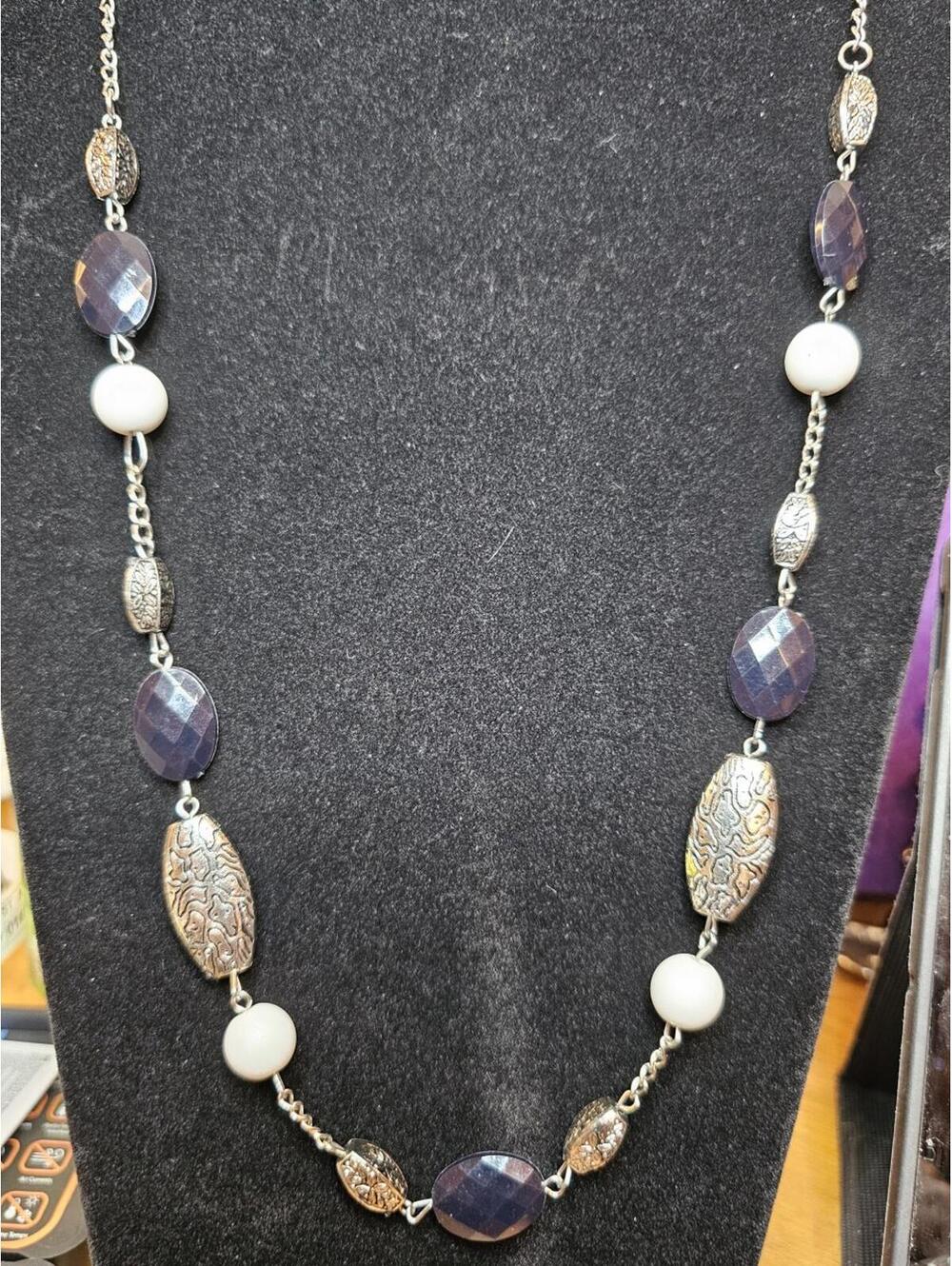 24" Silver Tone Necklace Purple Faceted Beads White Pearls Ornate Silver Links